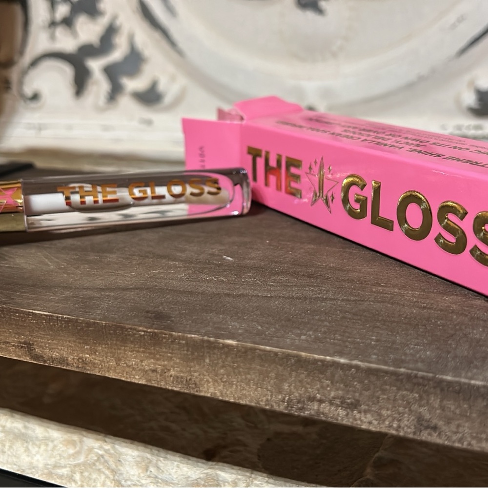 Jeffree Star lip bundle.